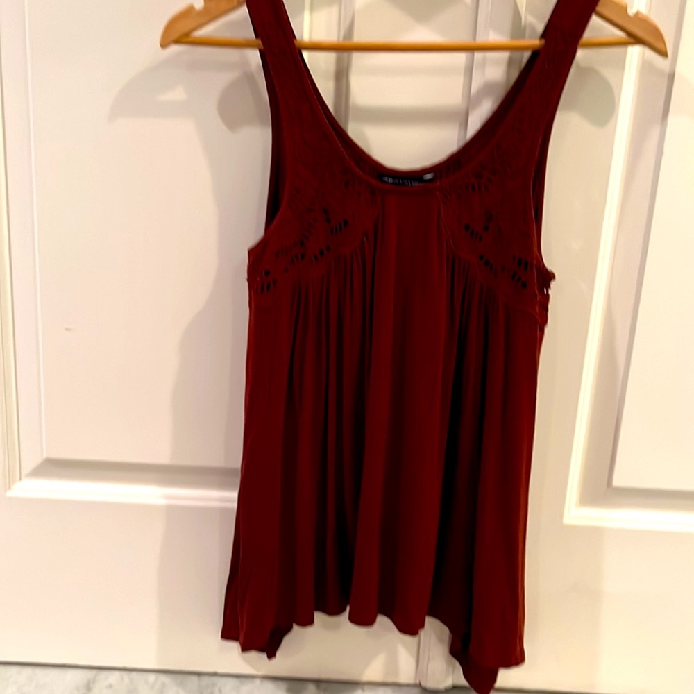American Eagle Soft and Flowy embroidered tank Maroon Women's Small